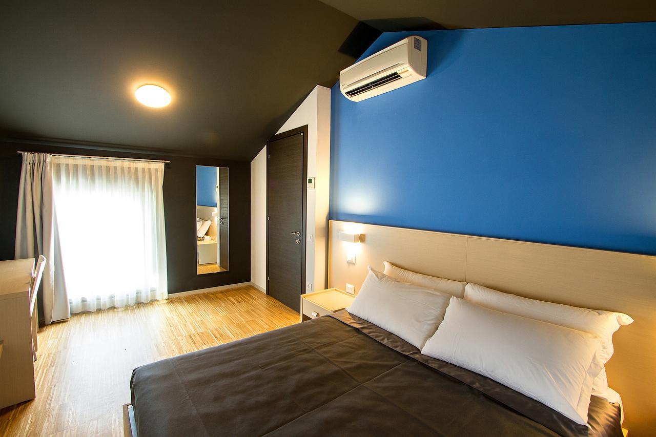 Residence Bleu San Dorligo della Valle Exterior foto